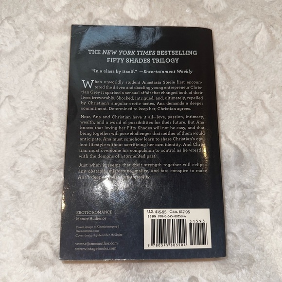 "Fifty Shades Freed by E.L. James - Erotic Romance Novel" - Picture 2 of 2